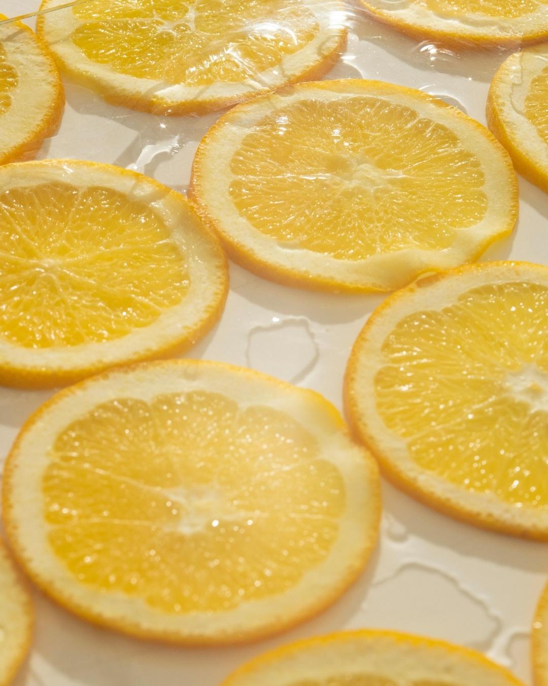 ISVARA Lemon Fresh Fragrance Oil – 10ml Citrus Aroma Oil for Diffuser, Aromatherapy & Candle Making